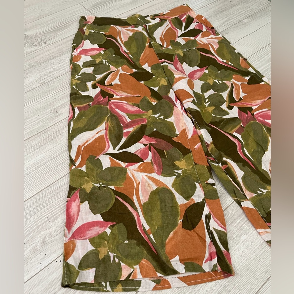 Tahari 100% Linen High-Rise Wide Leg Pull On Tropical Hawaiian Crop Pant Size L